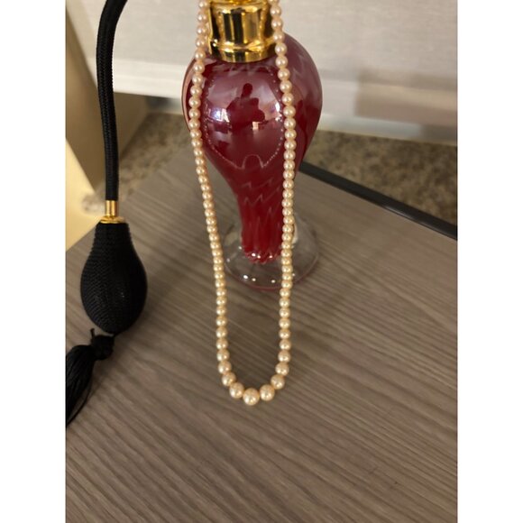 Marvella Faux Pearl Necklace With Gold-Tone Clasp & Tag Vintage Beaded Jewelry - Picture 2 of 11